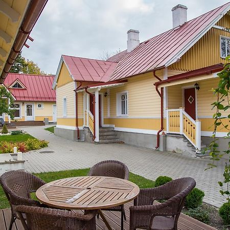 Posti Hostel Kärdla Exterior foto